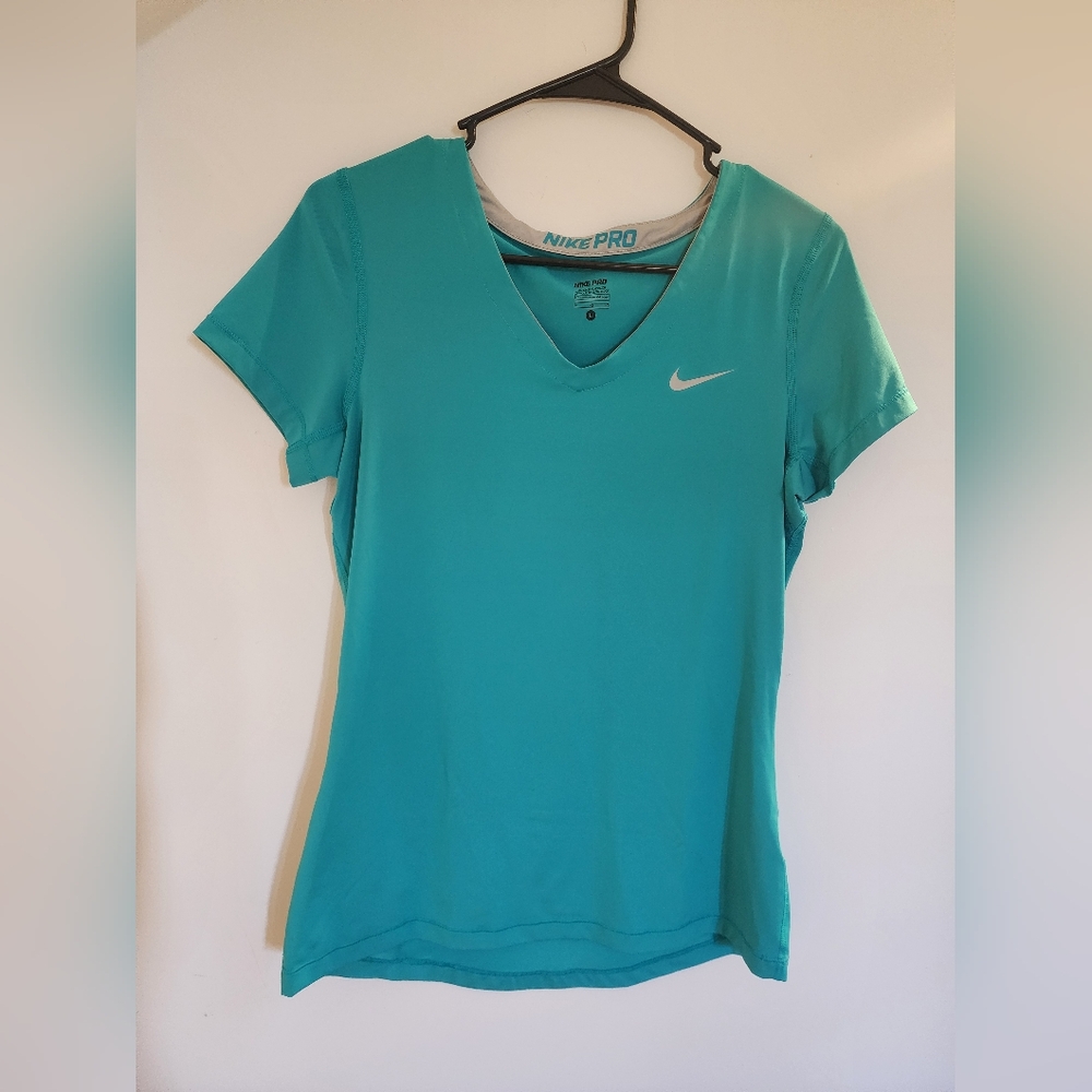 Nike Pro Tshirt